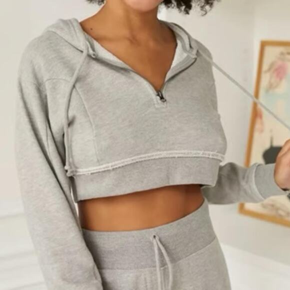 Out From Under Vicky Cropped Hoodie Sweatshirt - Picture 5 of 6